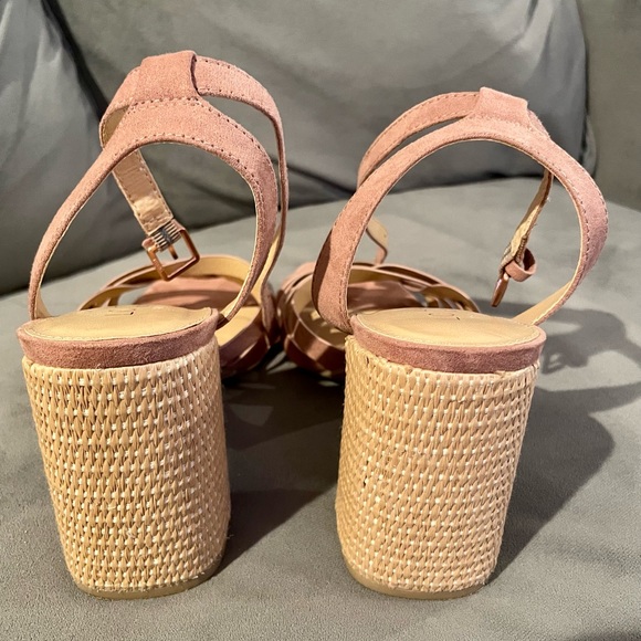 Lauren Conrad Blush Heels 8.5 W - Picture 3 of 9